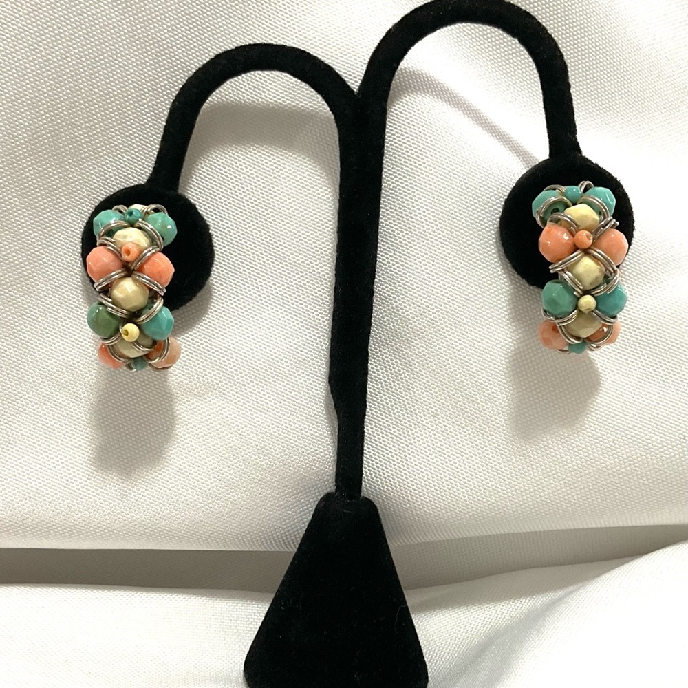 Vintage Wire Wrapped Beaded Clip on Earrings
